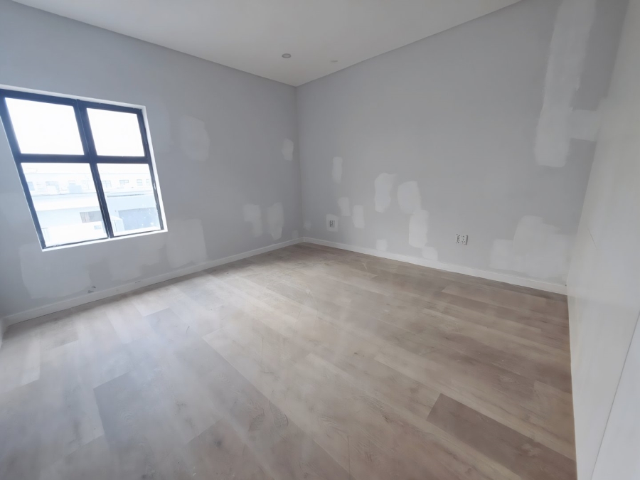 5 Bedroom Property for Sale in Sandown Western Cape